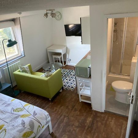 Accommodation Hub Studio 3 ลอนดอน ภายนอก รูปภาพ