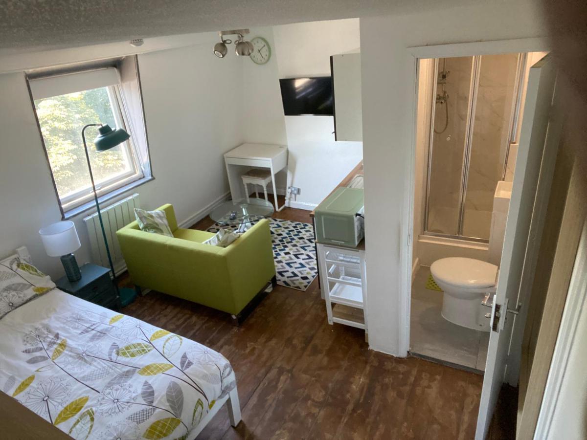 Accommodation Hub Studio 3 ลอนดอน ภายนอก รูปภาพ