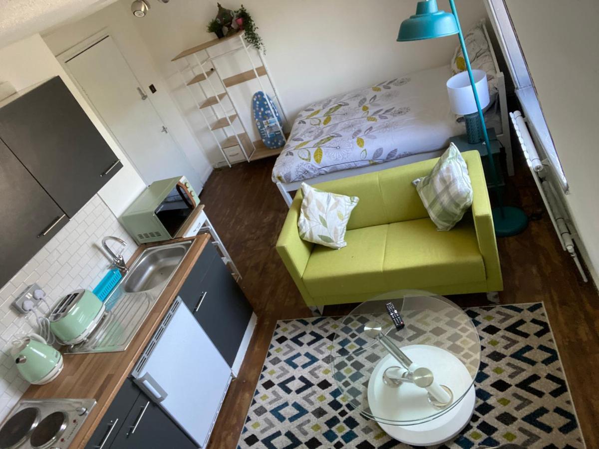 Accommodation Hub Studio 3 ลอนดอน ภายนอก รูปภาพ